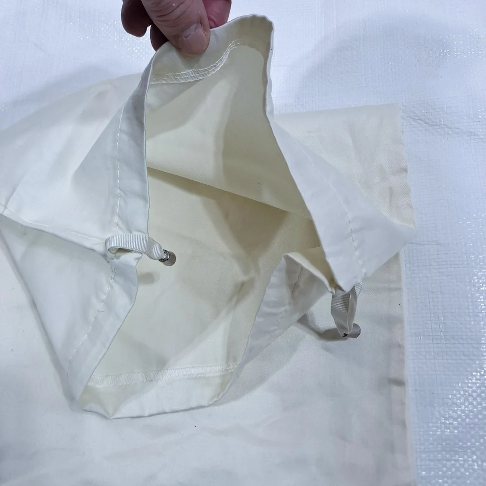 Alexandre Birman Cream Drawstring Dust Cover Bag
